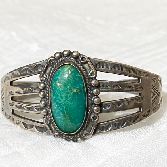 Vintage Jewelry - Fred Harvey Era Navajo Sterling Green Cuff Vintage